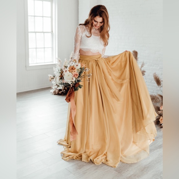 Sweet Caroline Styles Wedding Dress Florence Skirt Marigold & Willow Crop Top 8 - Picture 1 of 11